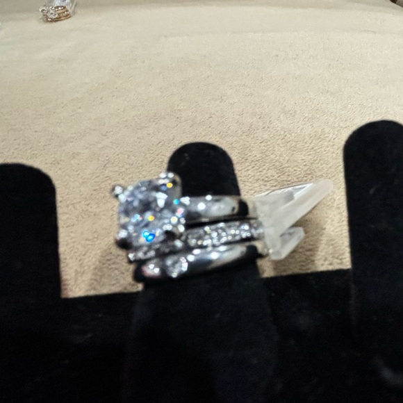 Past Present Future Diamond RING.   MEDIUM - Picture 2 of 8